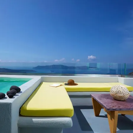 Cliff Suites Apartament *