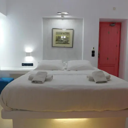 Cliff Suites *