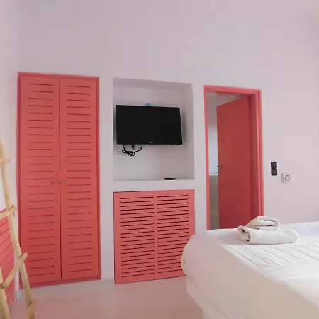 Cliff Suites *