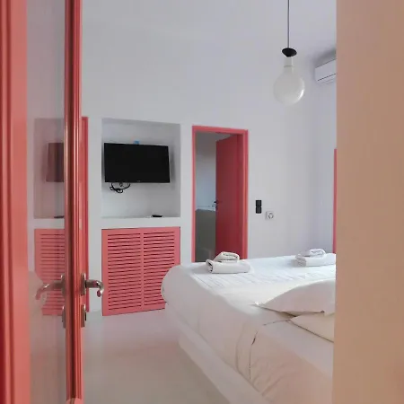 Cliff Suites